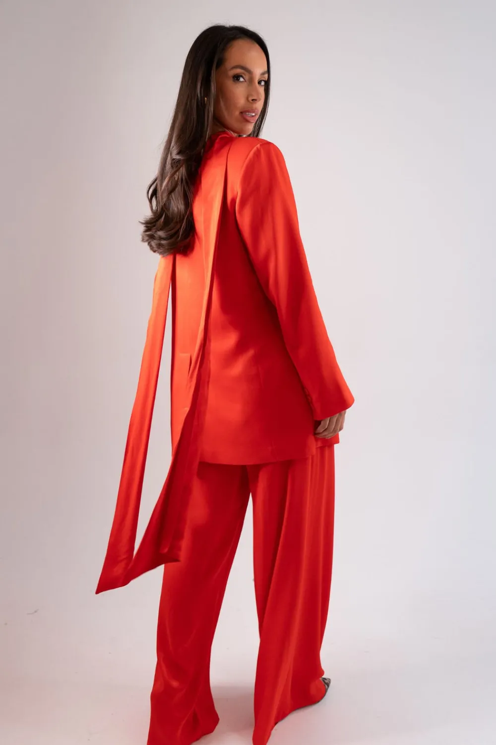 The Walk in Wardrobe Trousers>Alana Satin Trousers In Red