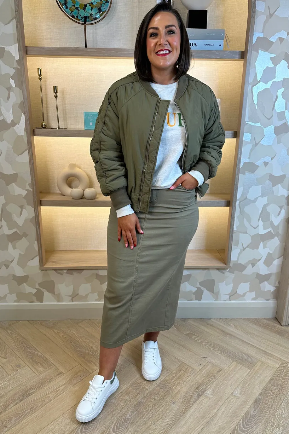 The Walk in Wardrobe Skirts & Skorts>Ivy Midi Skirt In Khaki