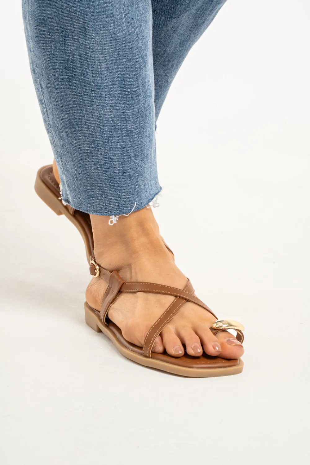 The Walk in Wardrobe Flats>Lauren Metal Toe Post Sandals In Leopard