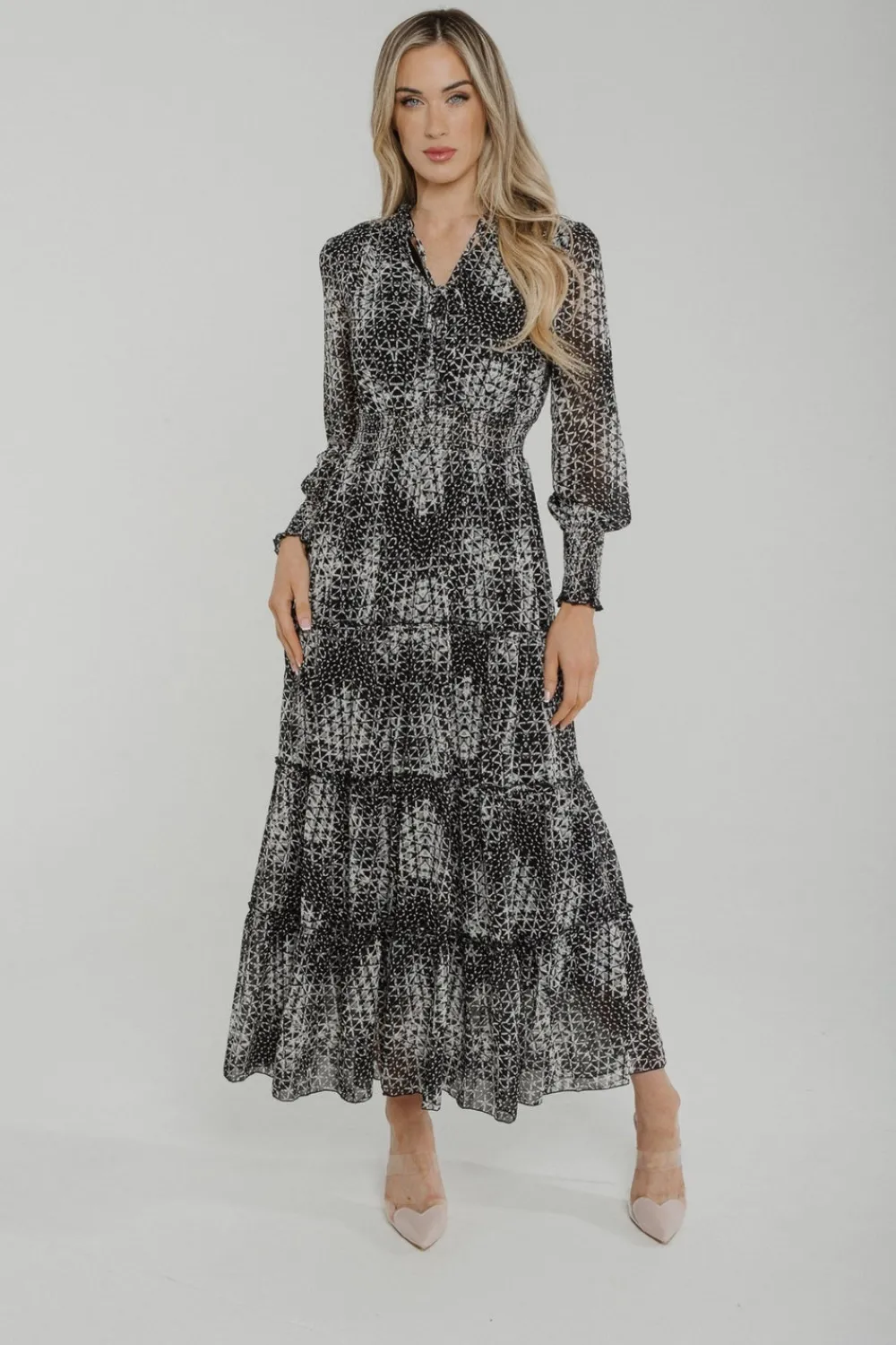 The Walk in Wardrobe Midi Dresses>Lydia Tiered Midi Dress In Black Print
